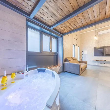 M R Loft Esclusivo Con Vasca Idromassaggio * Monterotondo (Lazio)