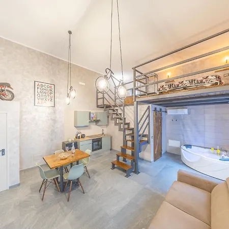 M R Loft Esclusivo Con Vasca Idromassaggio Apartment